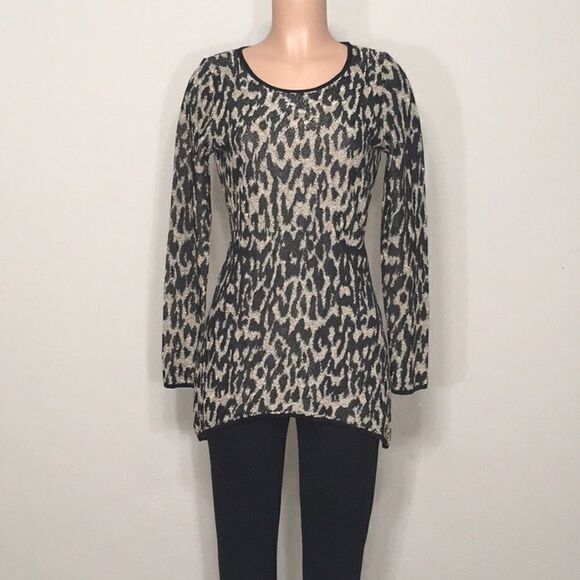 Leopard-Print Handkerchief-Hem Tunic Sweater. NWOT - Picture 2 of 8